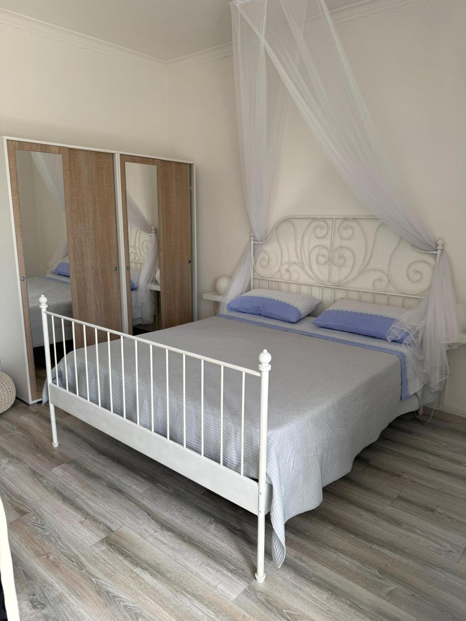 Panoramic Apartment نابولي المظهر الخارجي الصورة